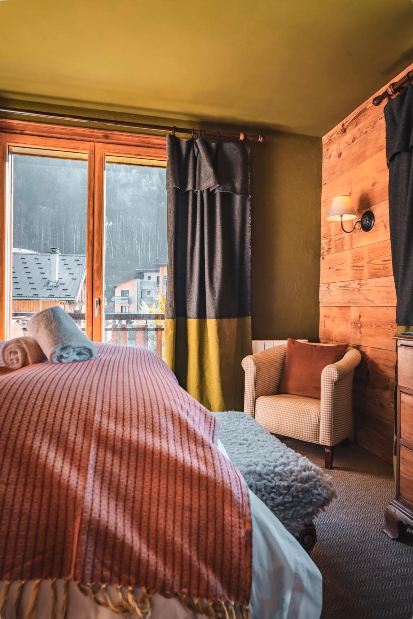 The Fat Fox Lodge, Morzine Montriond Exterior photo